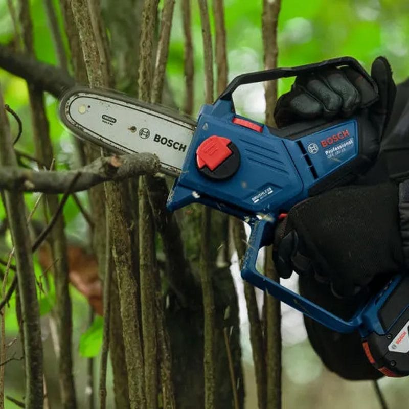 BOSCH博世 18V無刷鋰電鏈鋸機(4.0Ah電池組) GKE 18V-15 再送3M安全護目鏡